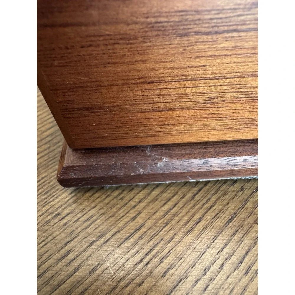 Agresti burl wood